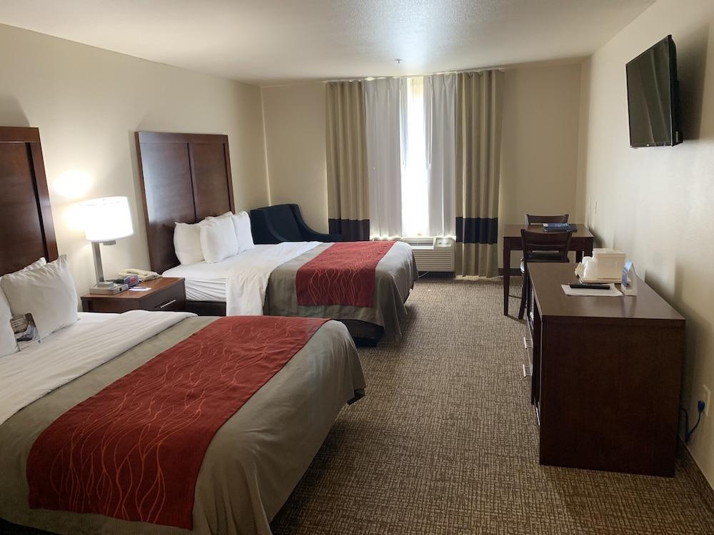 Comfort Inn And Suites Yuma I-8 Exterior photo