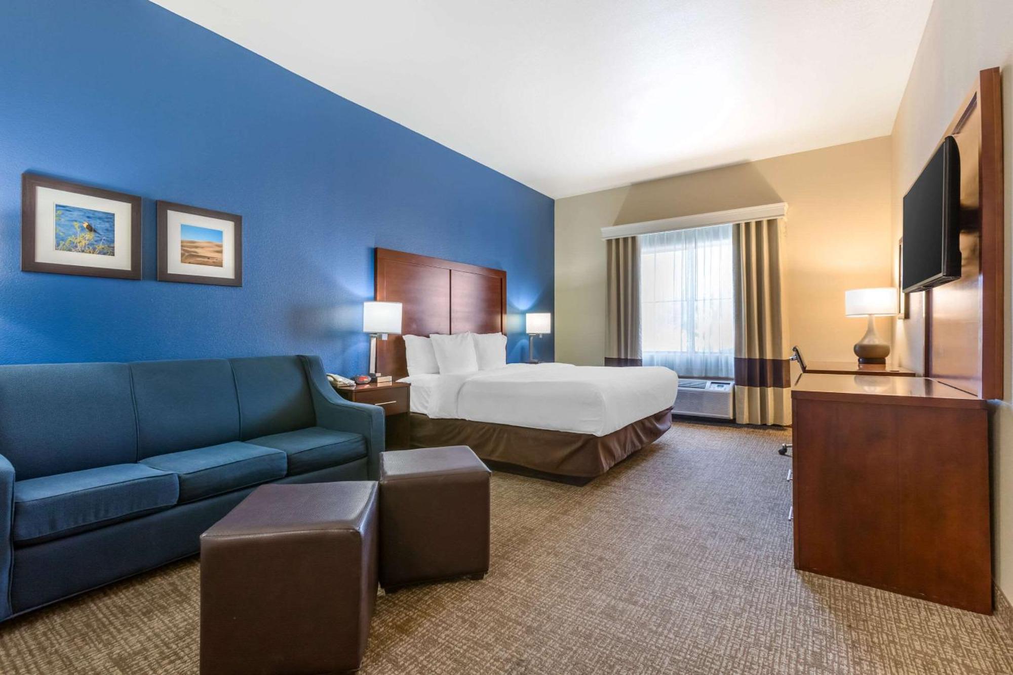 Comfort Inn And Suites Yuma I-8 Exterior photo