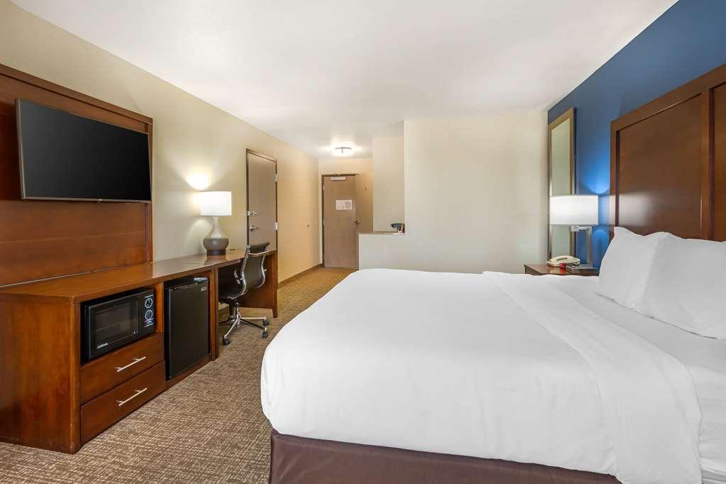Comfort Inn And Suites Yuma I-8 Room photo